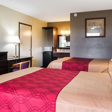 Econo Lodge Selma Екстериор снимка