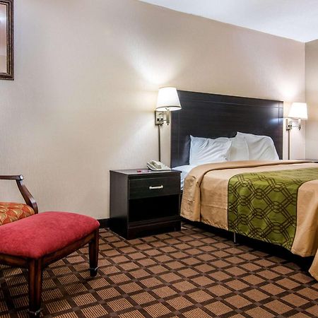 Econo Lodge Selma Екстериор снимка