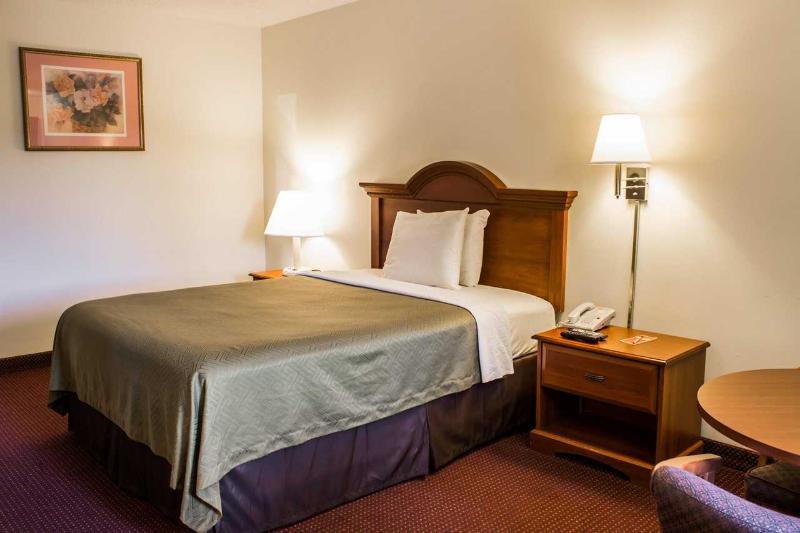 Econo Lodge Selma Екстериор снимка