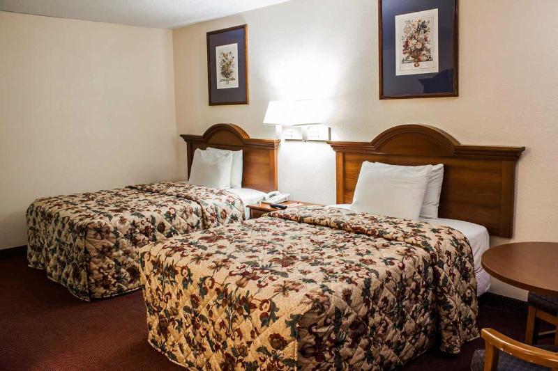 Econo Lodge Selma Екстериор снимка