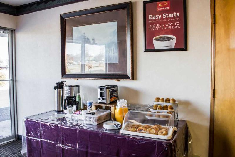 Econo Lodge Selma Екстериор снимка